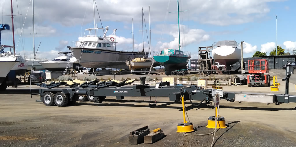 Shiny new Ascom BHT75 boat hoist and KT38 towed amphibious trailer – Recently delivered and commissioned at the new Hart Marine facility in Yarringa Victoria.